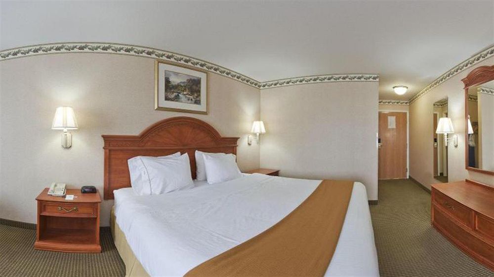Holiday Inn Express Hotel & Suites Defiance By Ihg Kültér fotó
